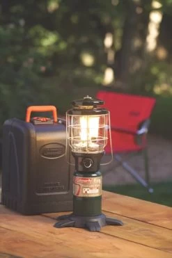 Coleman Northstar Propane Lantern With Case|-|Lanterne Au Propane Northstar Avec Boîtier 16 Coleman Northstar Propane Lantern With Case|-|Lanterne Au Propane Northstar Avec Boîtier -Coleman CAN 2000026602 7E 7ELifestyle3 20No 20Color
