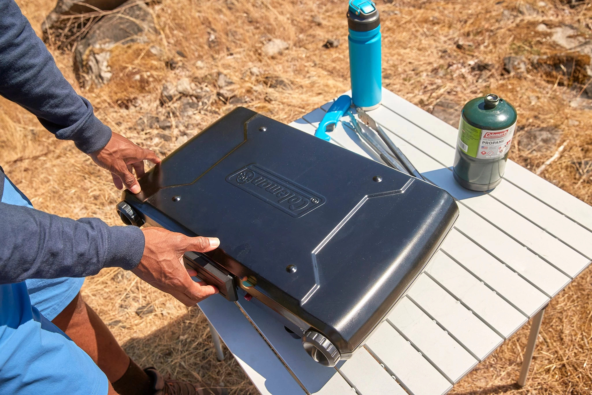 Coleman Classic 2-In-1 Camping Grill/Stove|-|Gril/réchaud De Camping 2 En 1 Classique 6 Coleman Classic 2-In-1 Camping Grill/Stove|-|Gril/réchaud De Camping 2 En 1 Classique - Image 4