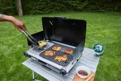 Coleman Classic 2-In-1 Camping Grill/Stove|-|Gril/réchaud De Camping 2 En 1 Classique 19 Coleman Classic 2-In-1 Camping Grill/Stove|-|Gril/réchaud De Camping 2 En 1 Classique -Coleman CAN 2157480 7E 7ELifestyle4 20Black